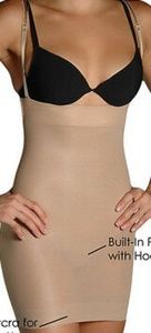 Maidenform Weightless Power High Waist Half Slip